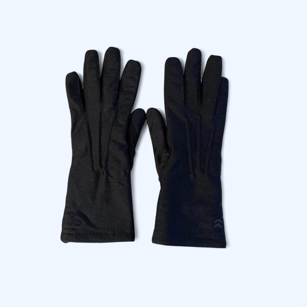 Black nylon lined gloves size S by Isotoner - Picture 2 of 6